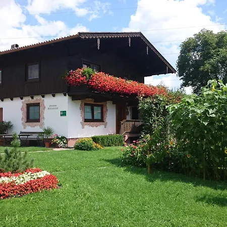 Schleicherhof Iv Holiday home Strass im Zillertal